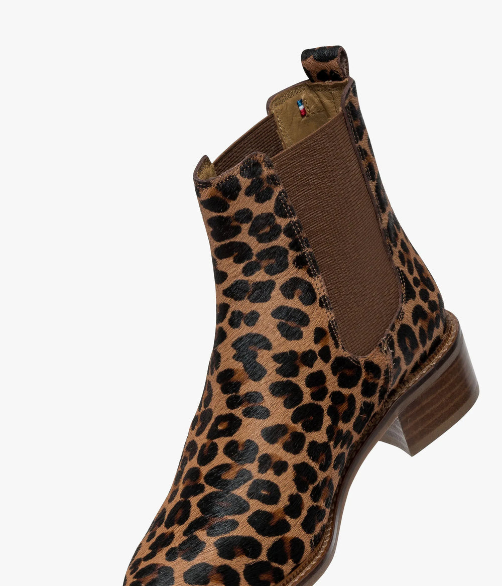 Leopard print